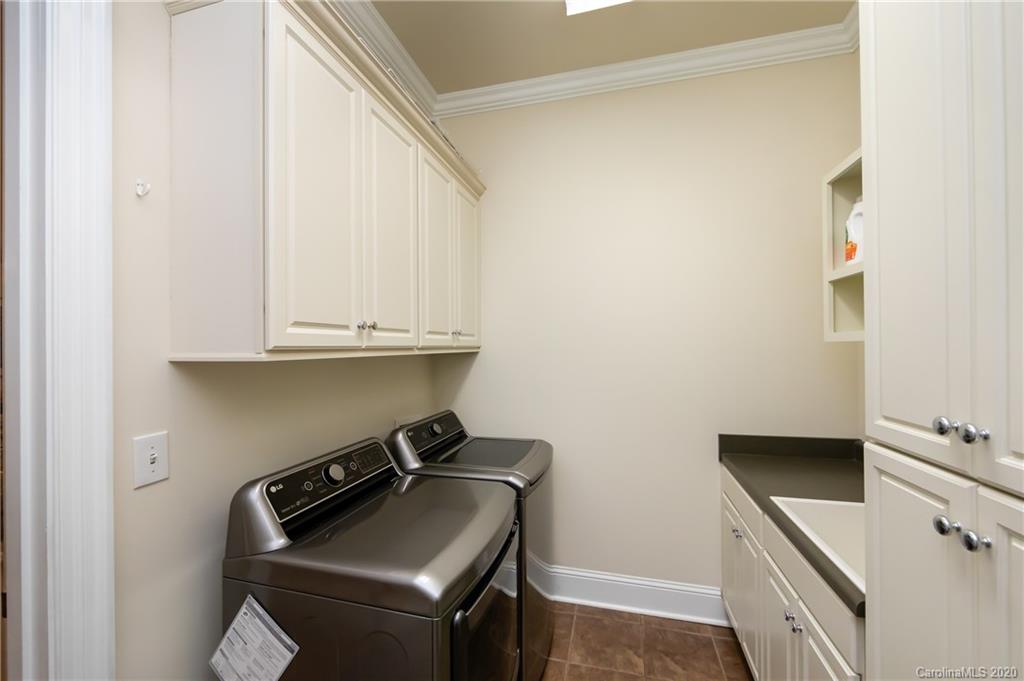 626 Queens Road, Unit 202 Charlotte, NC 28207 - Photo 13 of 30 Gallery Image 13