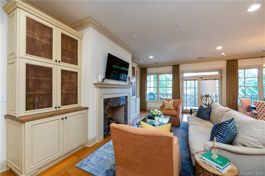 626 Queens Road, Unit 202 Charlotte, NC 28207 - Photo 16 of 30 Gallery Image 16