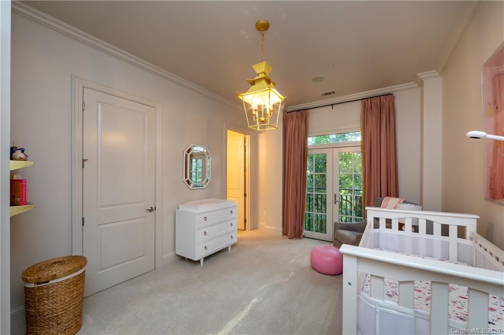 626 Queens Road, Unit 202 Charlotte, NC 28207 - Photo 27 of 30 Gallery Image 27