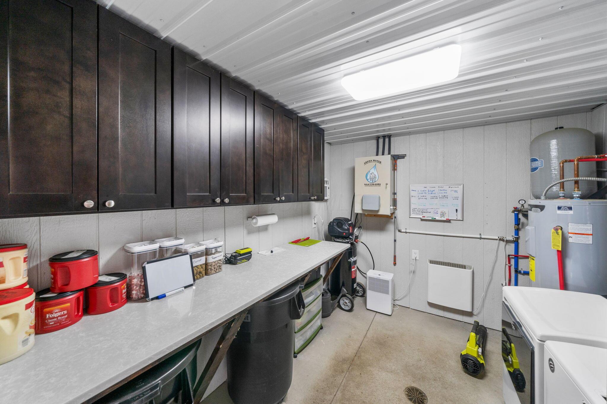 5516 Lancaster Road Hebron, OH 43025 - Photo 66 of 116 Feed room with washer/dryer