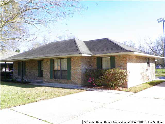 815 East Rome Street Gonzales, LA 70737 - Photo 2 of 32 Gallery Image 2