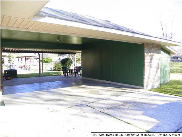 815 East Rome Street Gonzales, LA 70737 - Photo 5 of 32 Gallery Image 5