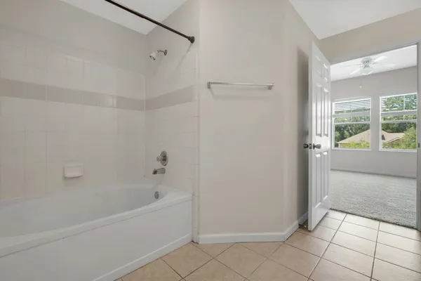 $189,900 | 2801 Chancellorsville Drive, Unit 928, Tallahassee, FL 32312
