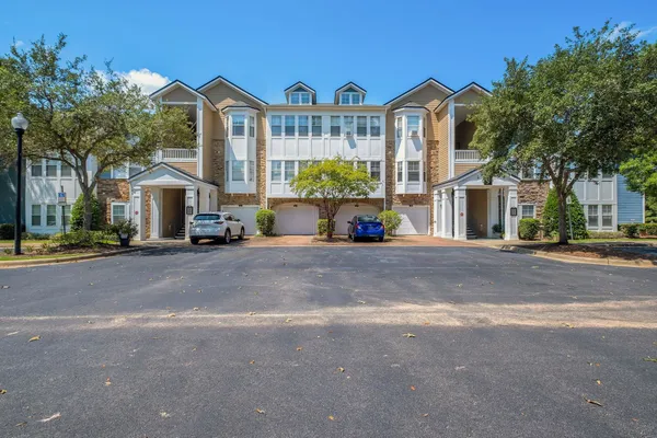 $165,000 | 2801 Chancellorsville Drive, Unit 928, Tallahassee, FL 32312