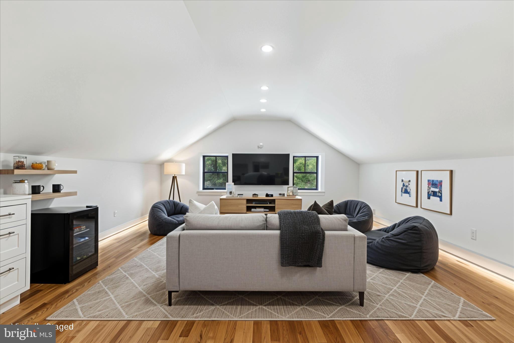 5921 Chesterbrook Road McLean, VA 22101 - Photo 53 of 87 Loft/game room with wet bar
