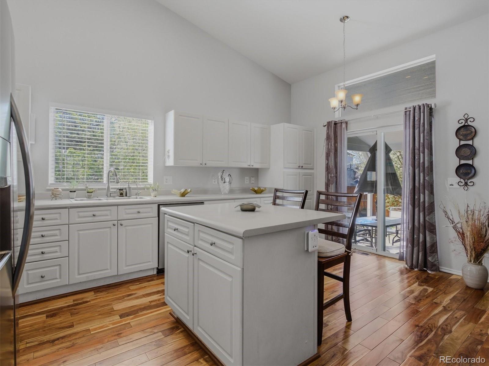 9357 Wolfe Place Highlands Ranch, CO 80129 - Photo 10 of 37