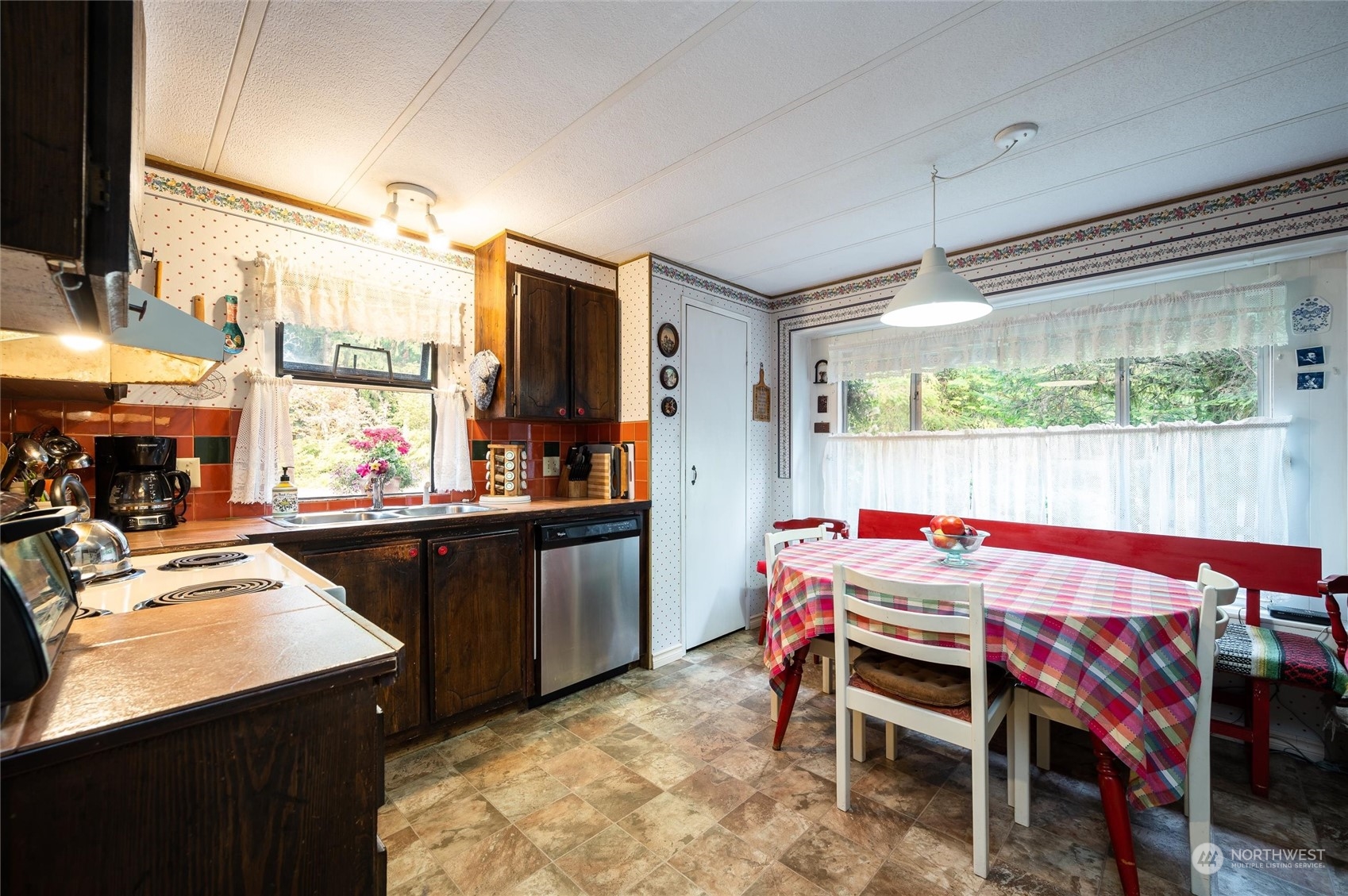 17014 Glacier Rim Drive Deming, WA 98244 - Photo 4 of 37