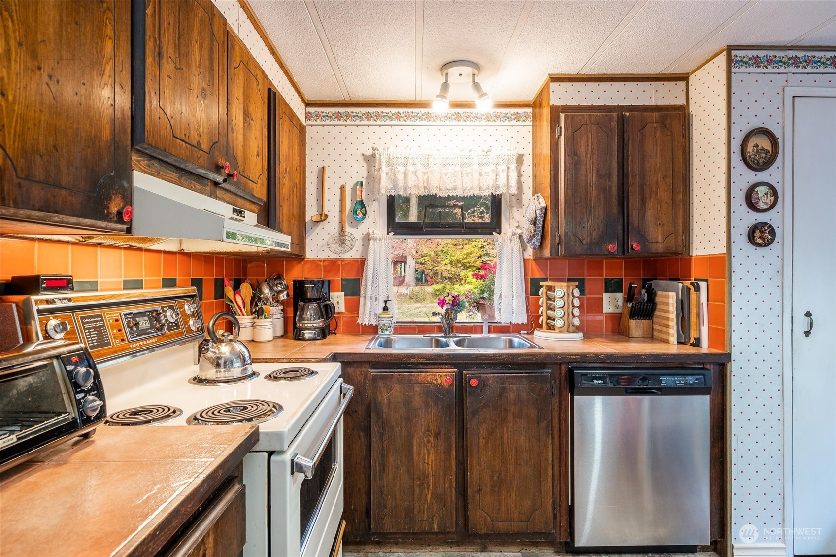 17014 Glacier Rim Drive Deming, WA 98244 - Photo 6 of 37