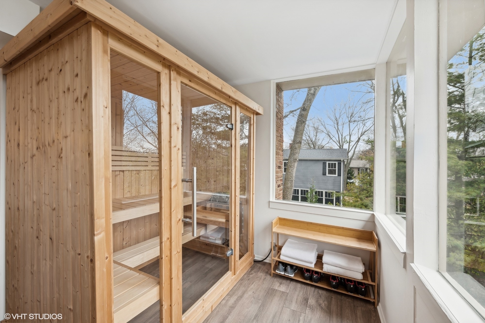 688 East Old Elm Road Lake Forest, IL 60045 - Photo 30 of 40 a room with wooden floor and door
