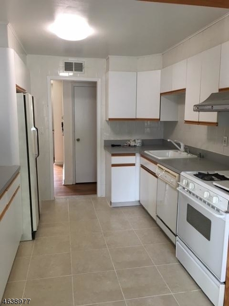 91 Irving Avenue Livingston, NJ 07039 - Photo 7 of 18