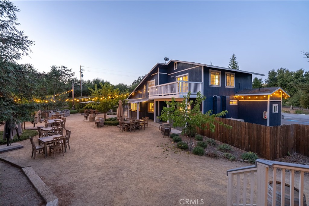 2925 Anderson Road Paso Robles, CA 93446 - Photo 5 of 69 Spacious back area for events.
