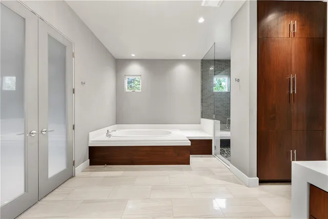 $2,495,000 | 4718 Miramont Circle, Bryan, TX 77802