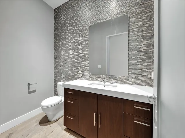 $2,495,000 | 4718 Miramont Circle, Bryan, TX 77802