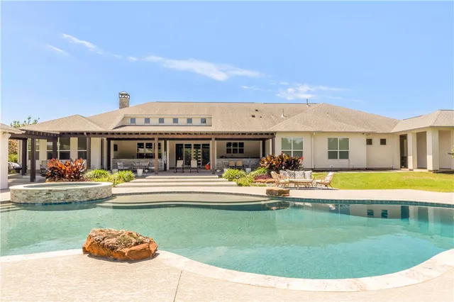 $2,495,000 | 4718 Miramont Circle, Bryan, TX 77802