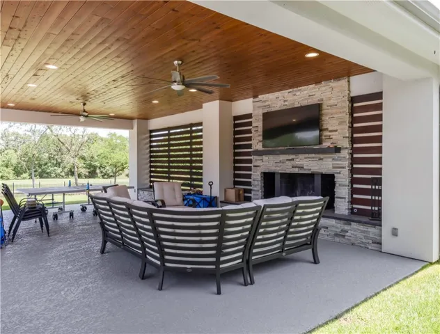 $2,495,000 | 4718 Miramont Circle, Bryan, TX 77802