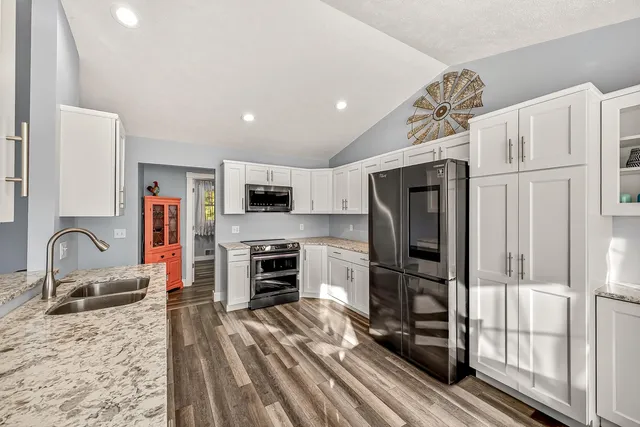 $395,000 | 464 Grover Road, Muskegon, MI 49442