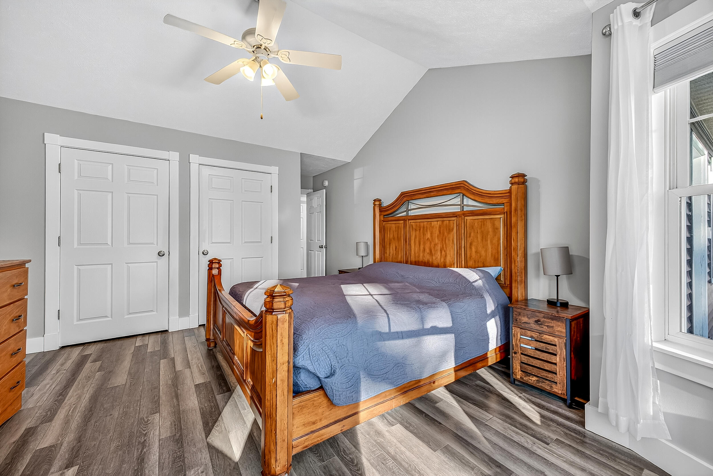464 Grover Road Muskegon, MI 49442 - Photo 22 of 37 Primary Bedroom