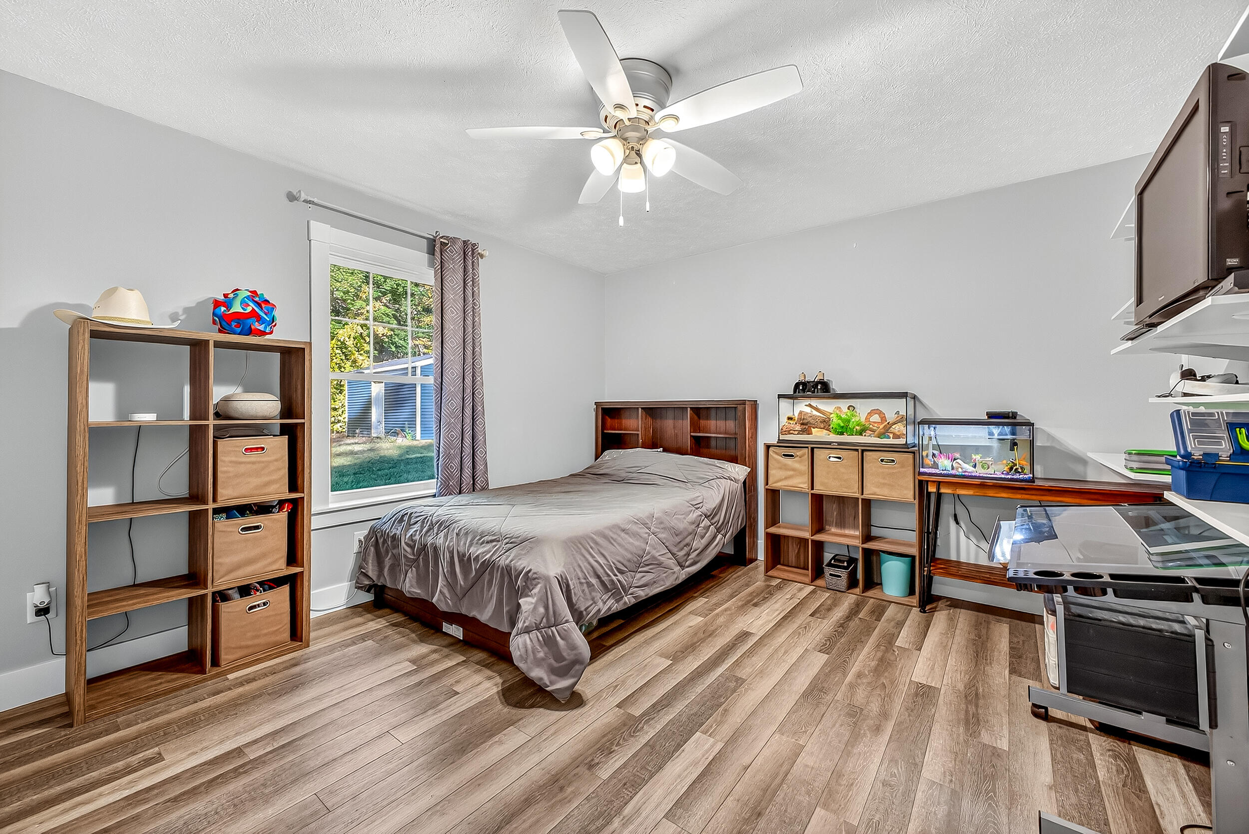 464 Grover Road Muskegon, MI 49442 - Photo 24 of 37 Bedroom