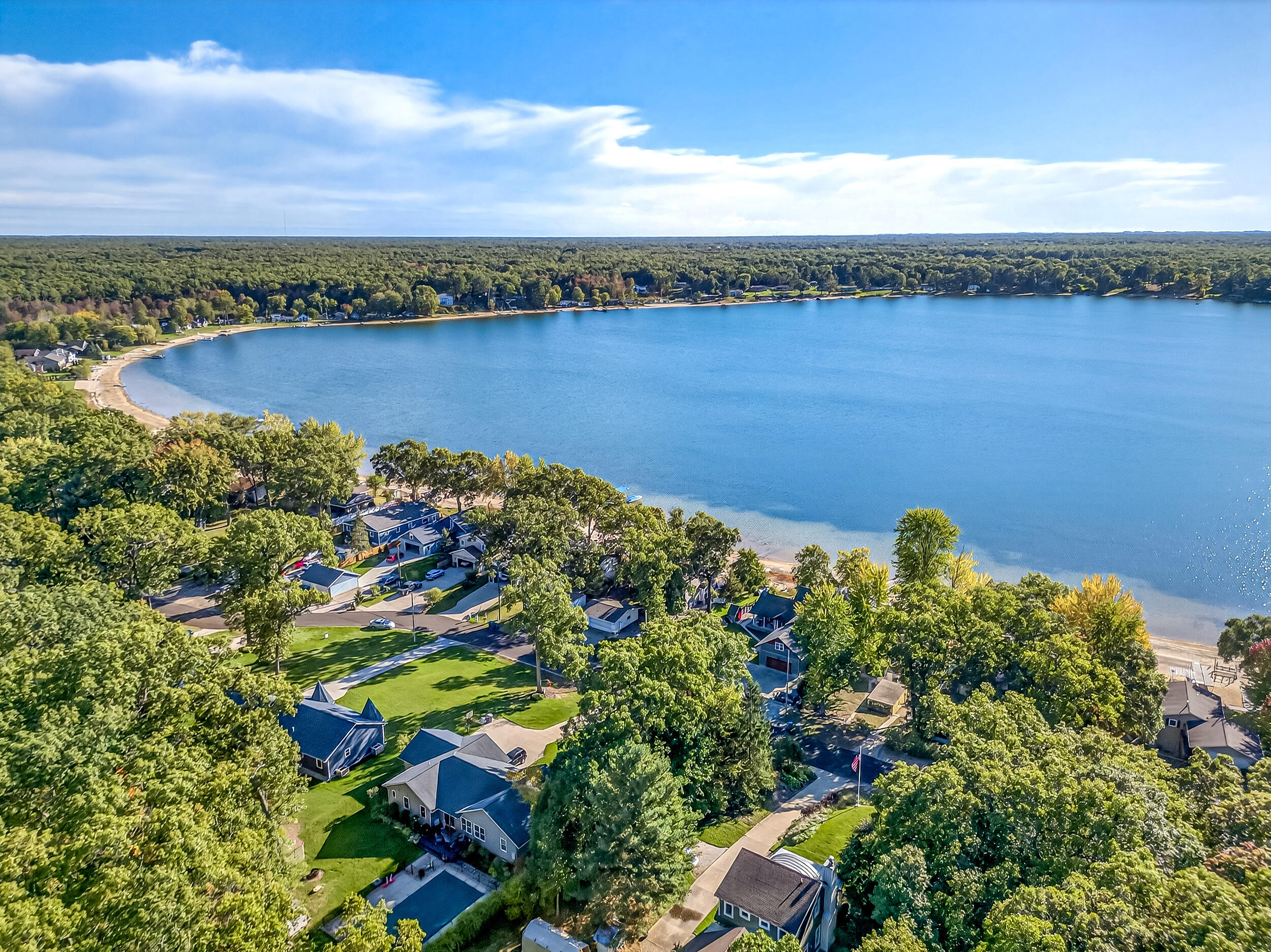 464 Grover Road Muskegon, MI 49442 - Photo 6 of 37 Welcome to Wolf Lake