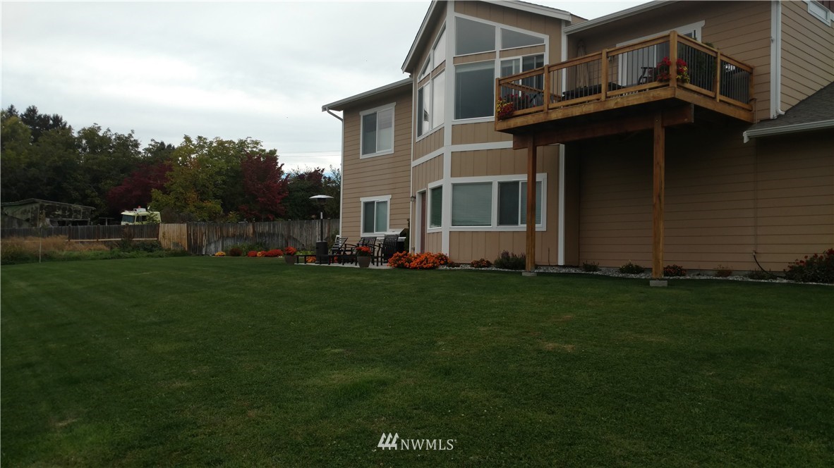 123 Summer Breeze Road Manson, WA 98831 - Photo 1 of 10 Gallery Image 1
