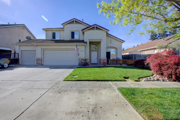 $559,000 | 862 Moonbeam Way, Turlock, CA 95382