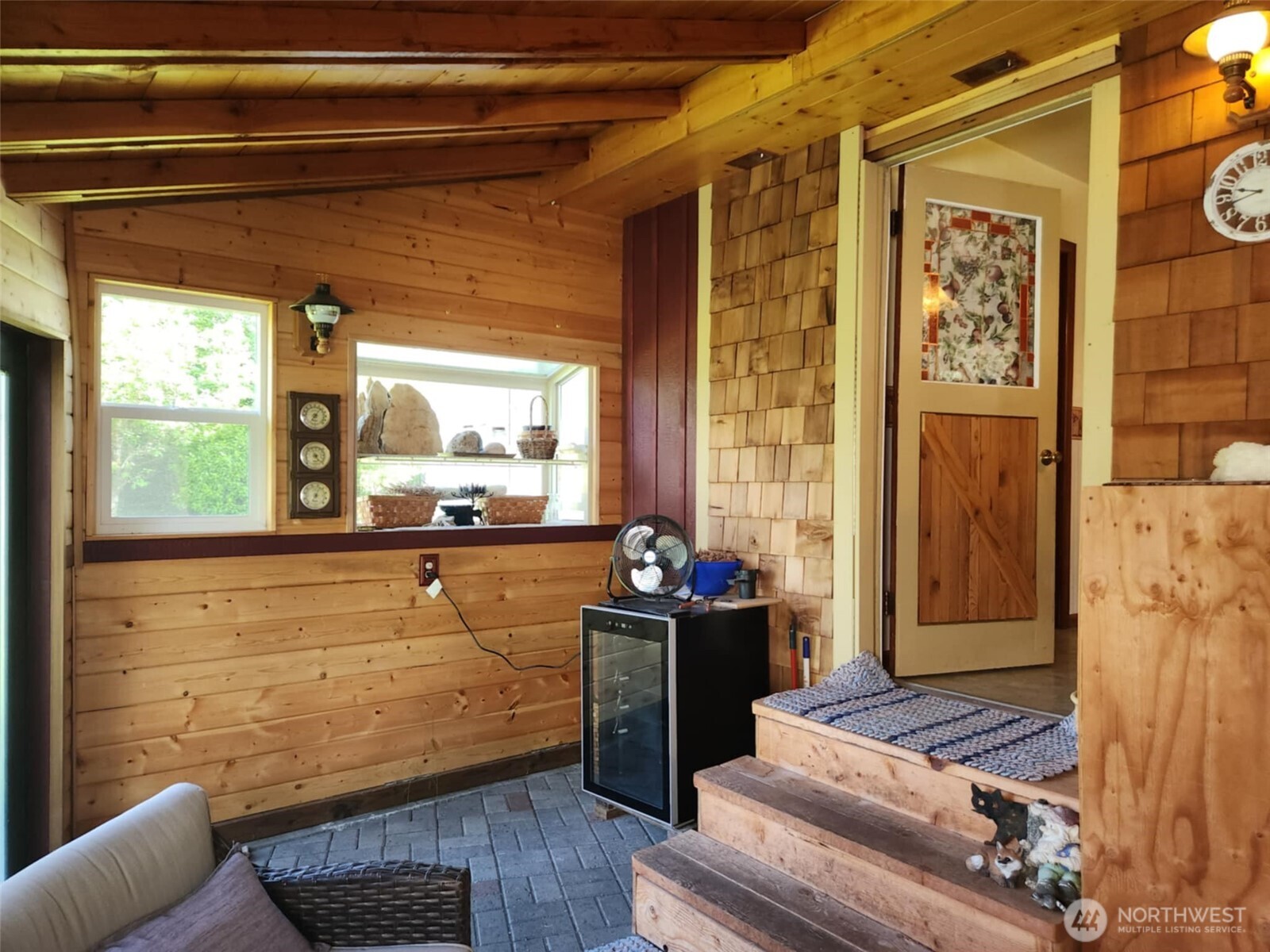 160 Gharet Road Randle, WA 98377 - Photo 15 of 26 a living room with furniture and a window