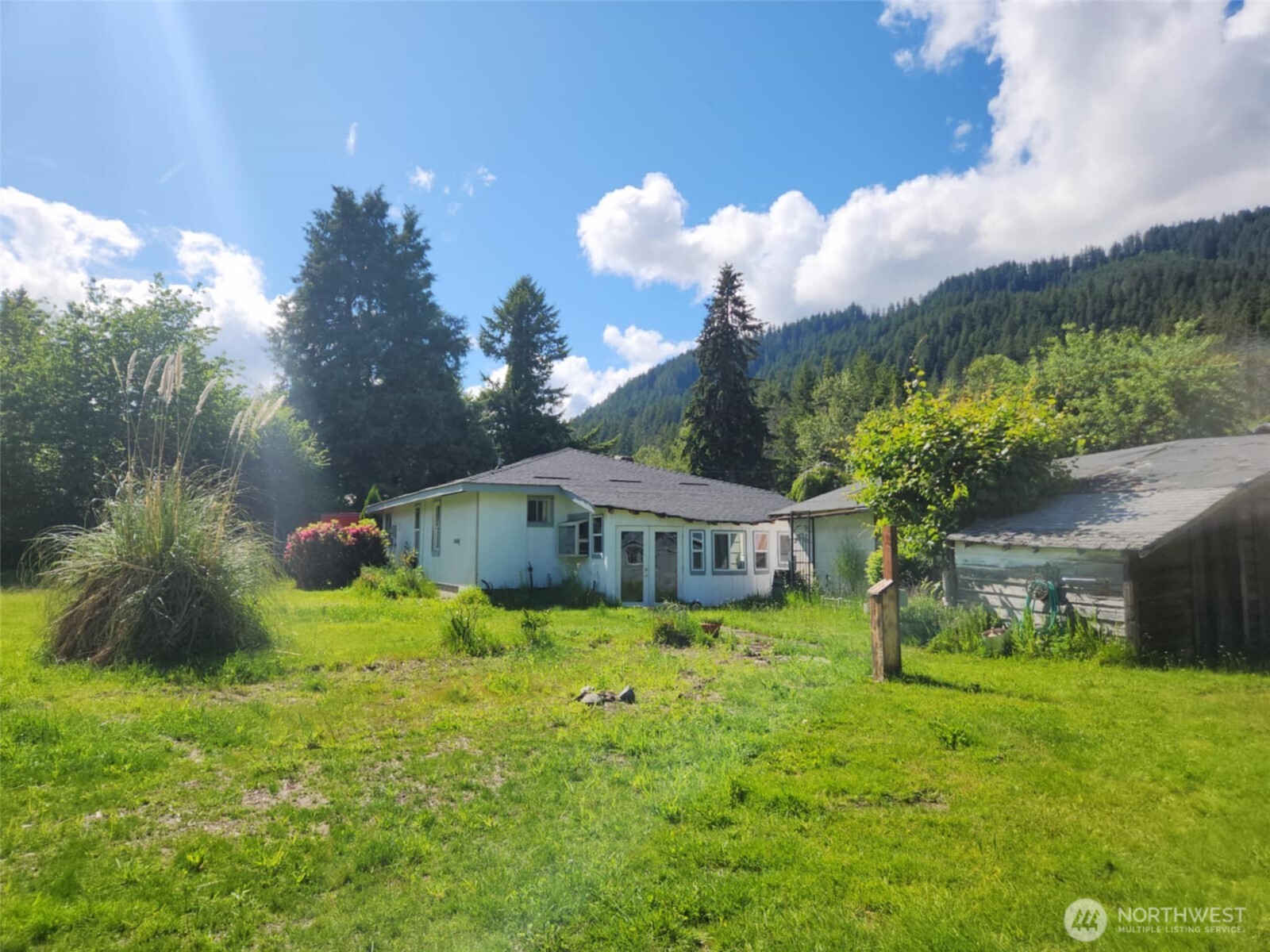 160 Gharet Road Randle, WA 98377 - Photo 20 of 26 a view of a house with a big yard