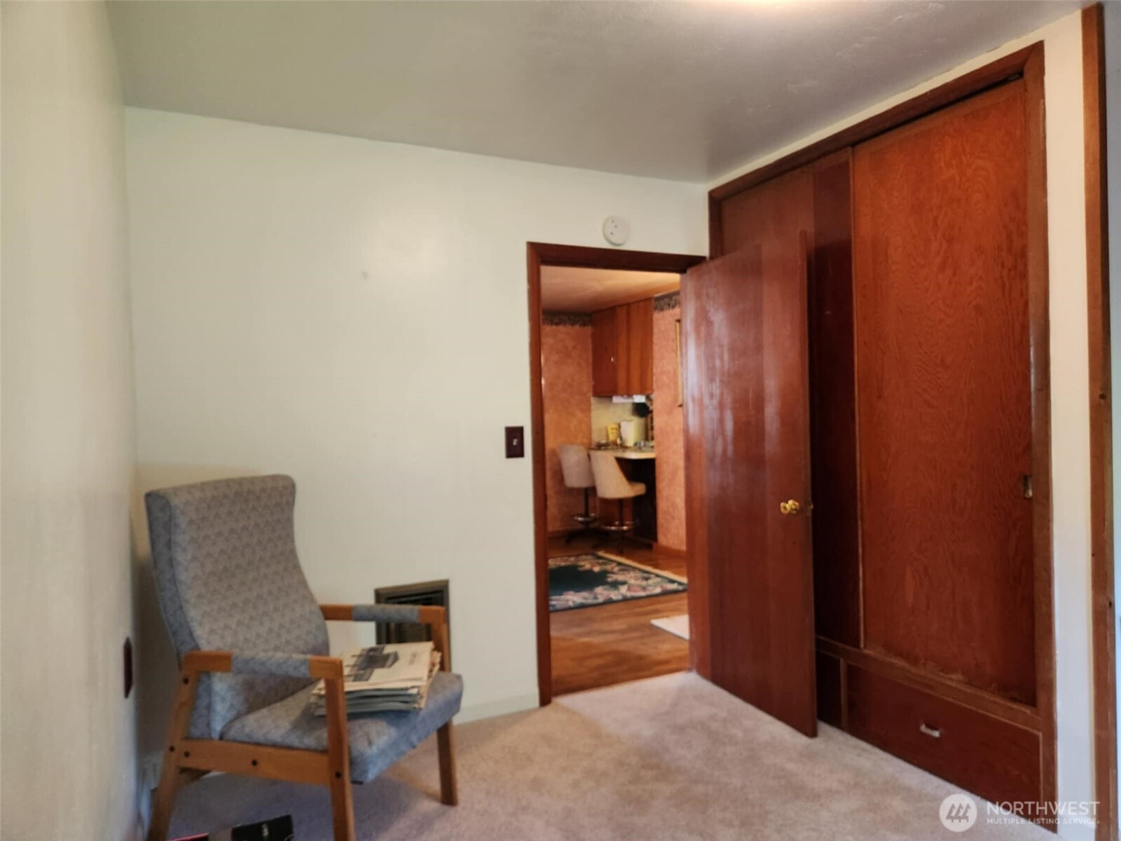 160 Gharet Road Randle, WA 98377 - Photo 9 of 26 a room that has a bed and a chair in it