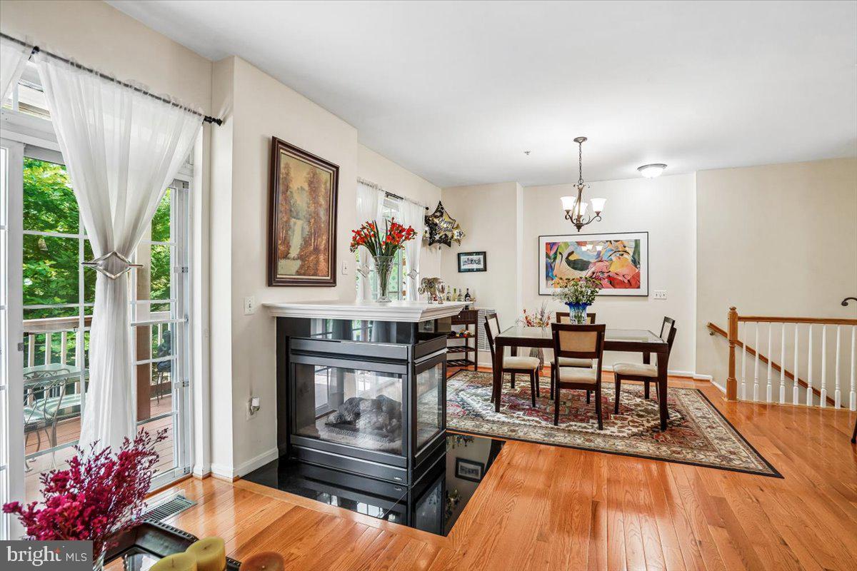 13806 Breezy Ridge Way Woodbridge, VA 22191 - Photo 7 of 42 Dining Room