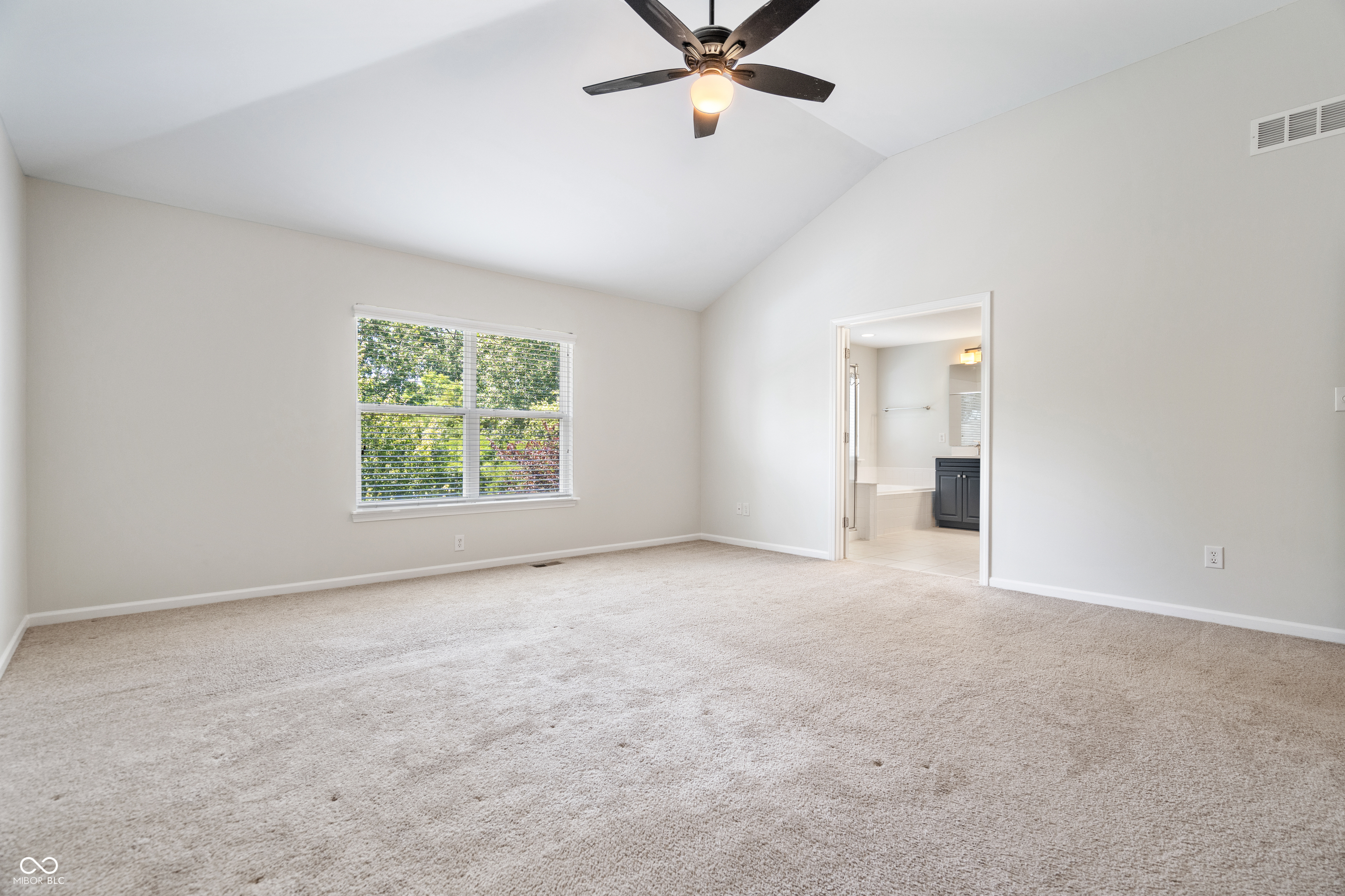 12044 Bird Key Boulevard Fishers, IN 46037 - Photo 19 of 41