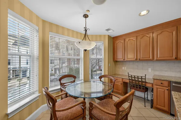 $645,000 | 3 Harbor Pointe Drive, Haverstraw, NY 10927