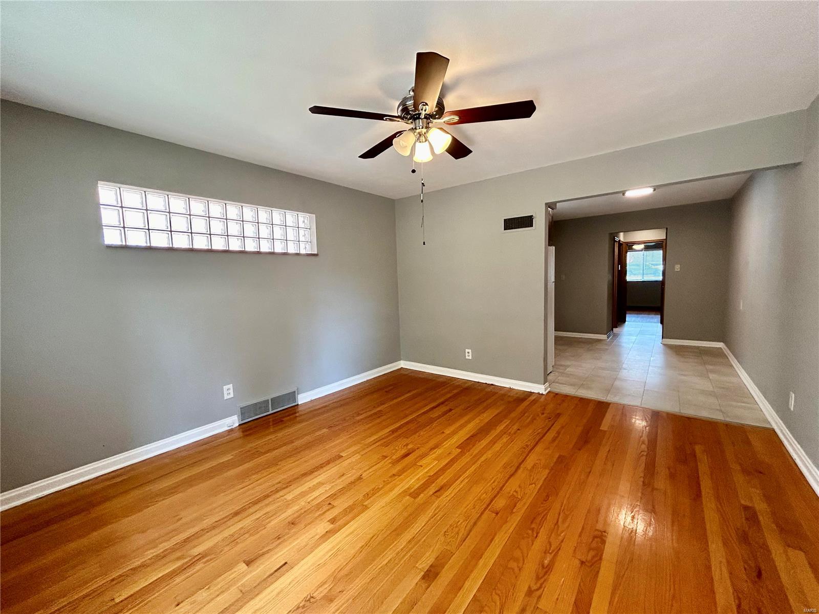 1026 Commodore Drive St. Louis, MO 63117 - Photo 1 of 13