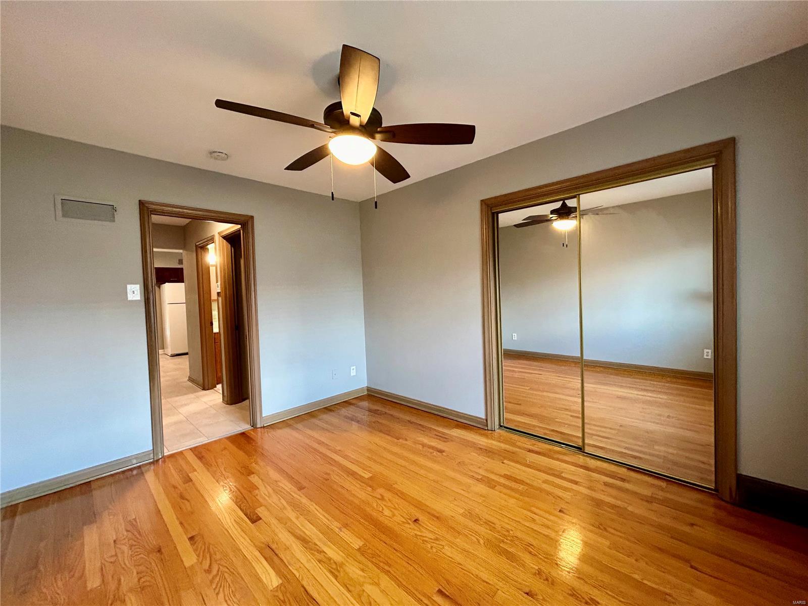 1026 Commodore Drive St. Louis, MO 63117 - Photo 2 of 13
