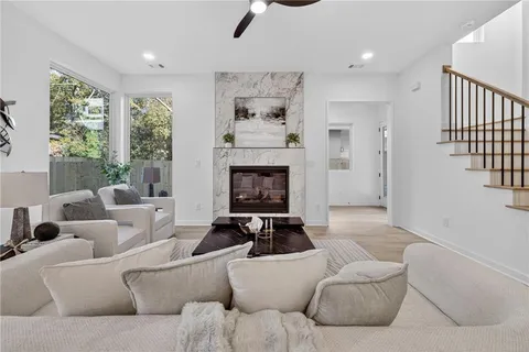 $1,050,000 | 163 Walthall Street Southeast, Unit B, Atlanta, GA 30316