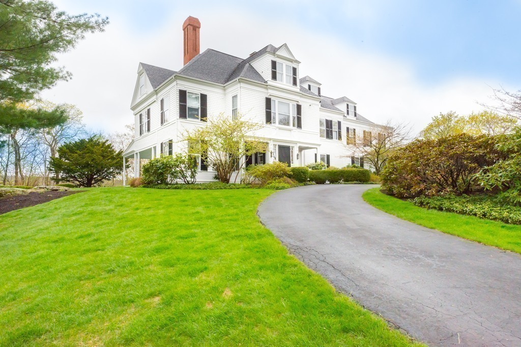 41 Hart Street Beverly, MA 01915 - Photo 1 of 30