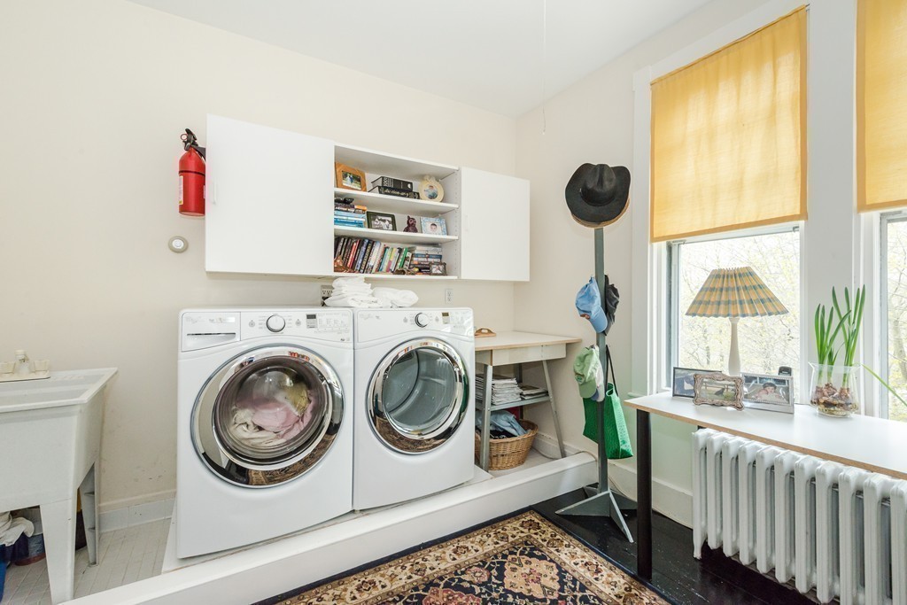 41 Hart Street Beverly, MA 01915 - Photo 22 of 30