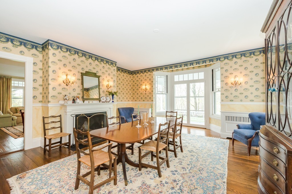 41 Hart Street Beverly, MA 01915 - Photo 9 of 30