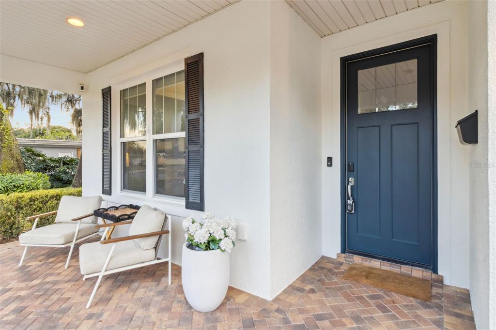 5018 Monet Avenue Belle Isle, FL 32812 - Photo 3 of 56 a living room with furniture and a window