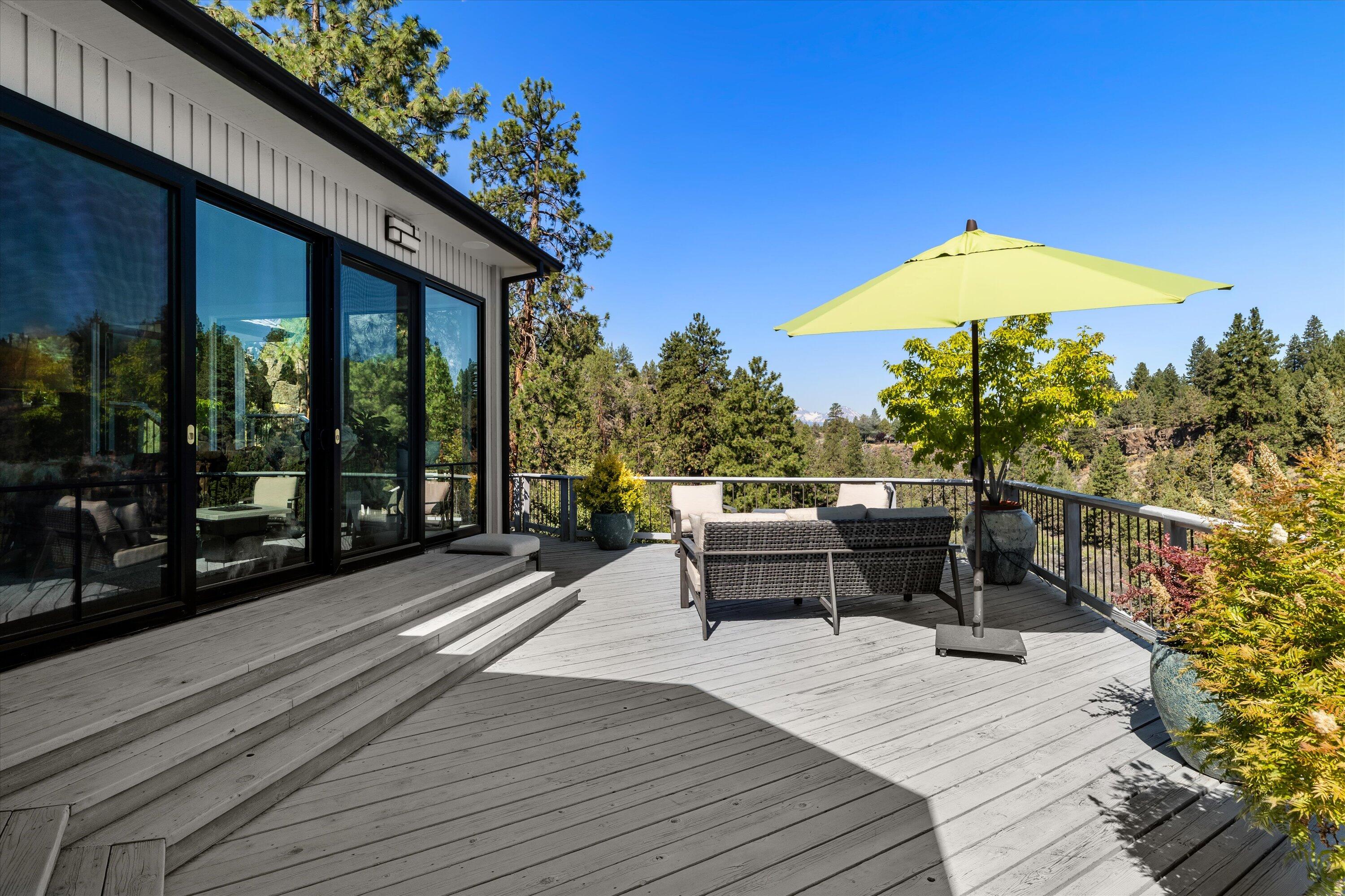 4219 Northwest Lower Village Road Bend, OR 97703 - Photo 40 of 87 39