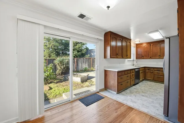 $899,950 | 16251-16251 Carolyn Street, Castro Valley, CA 94578