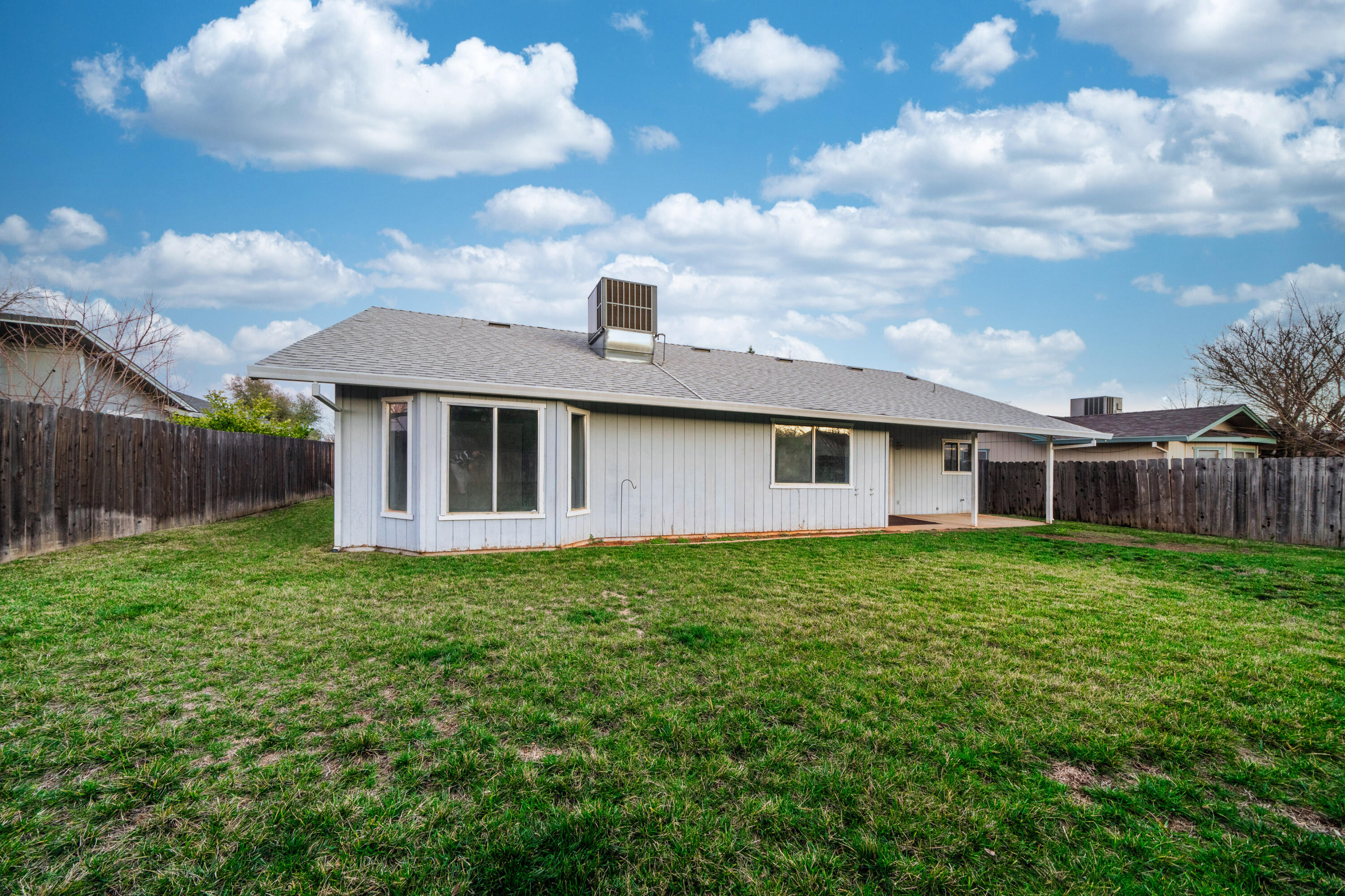 3636 Capricorn Way Redding, CA 96002 - Photo 23 of 24 IMG-07