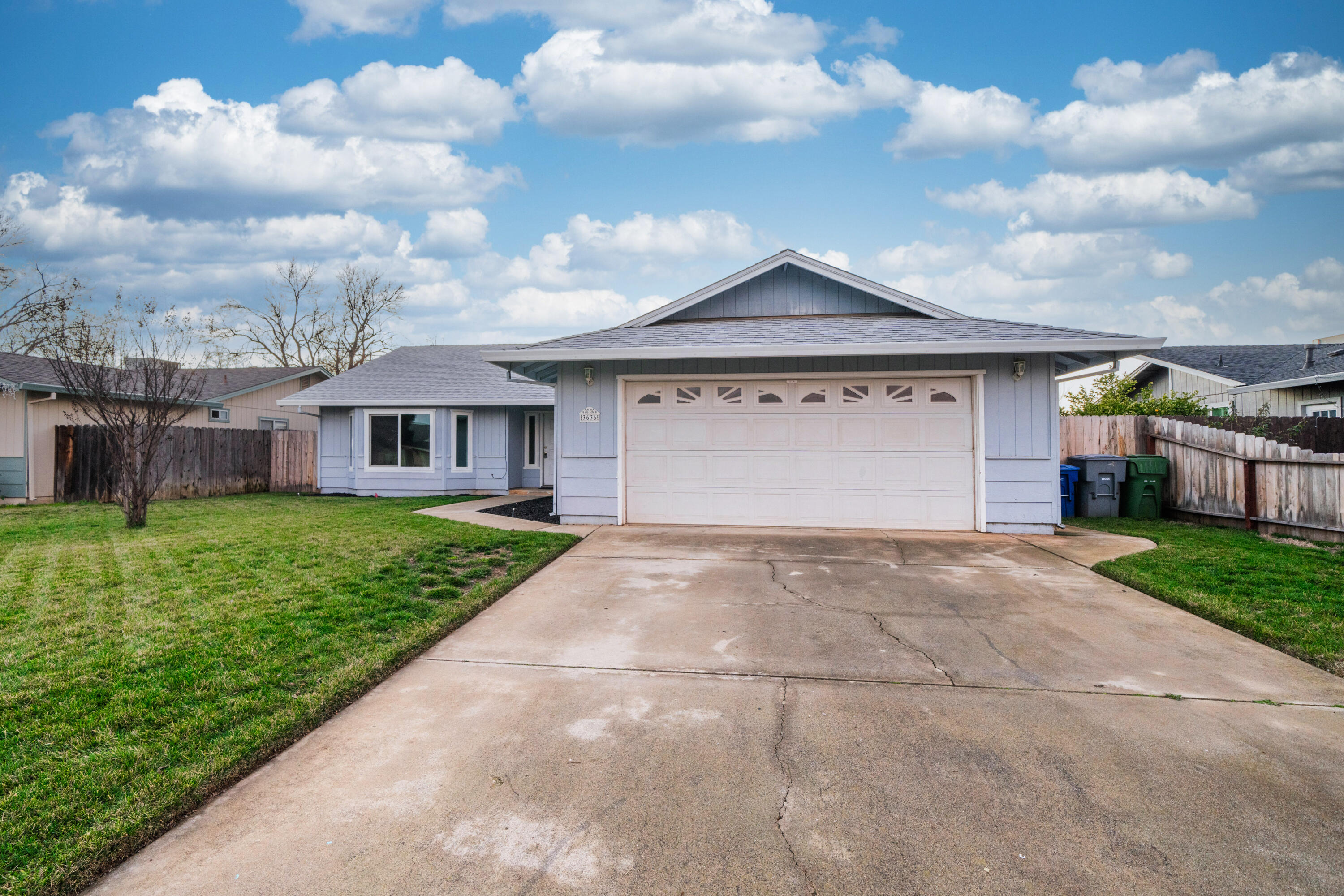 3636 Capricorn Way Redding, CA 96002 - Photo 3 of 24 IMG-03