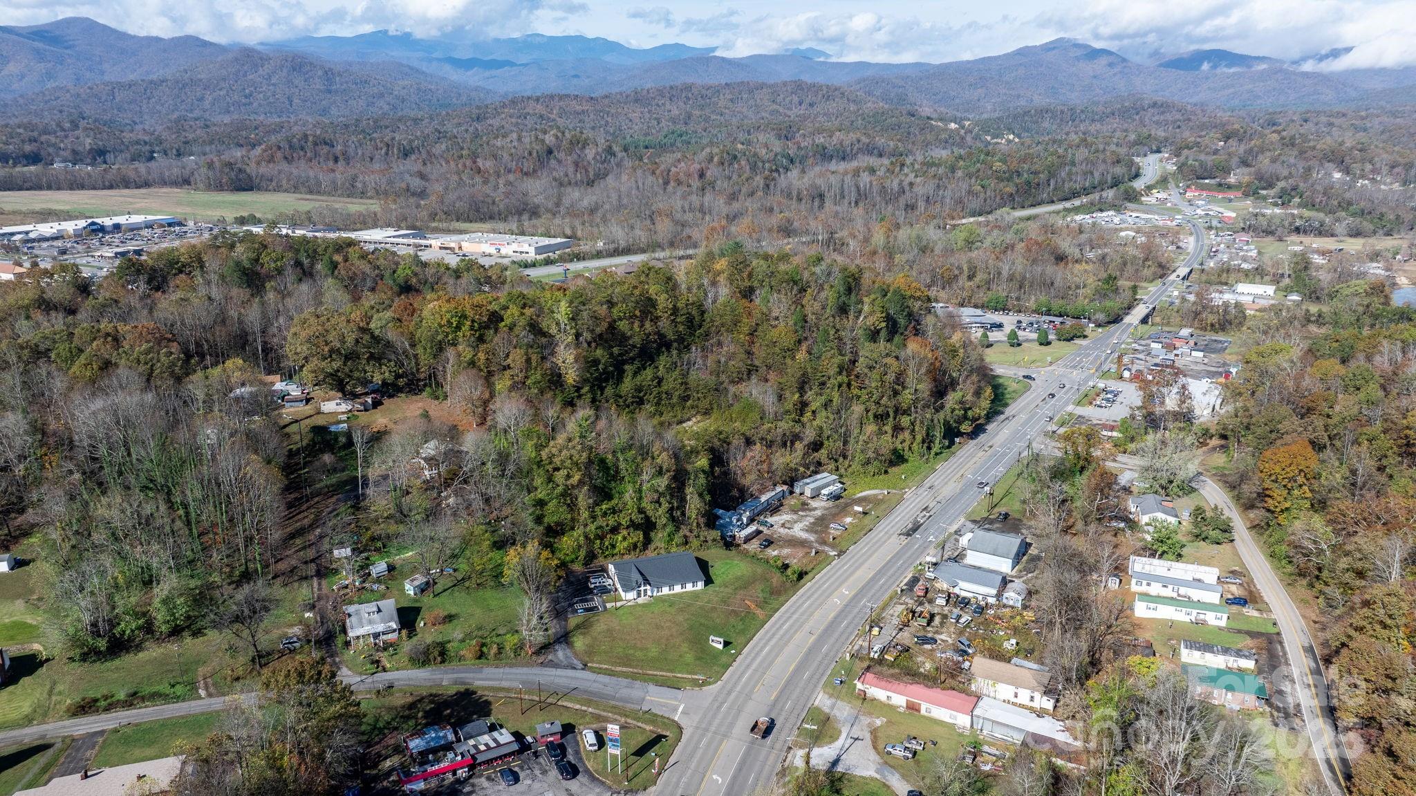 1965 North Main Street Marion, NC 28752 - Photo 18 of 23