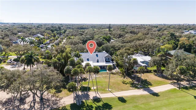 $880,000 | 3025 Golf View Drive, Vero Beach, FL 32960