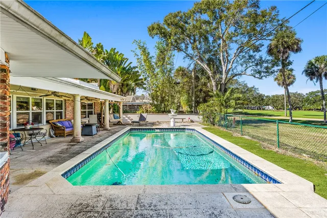 $880,000 | 3025 Golf View Drive, Vero Beach, FL 32960