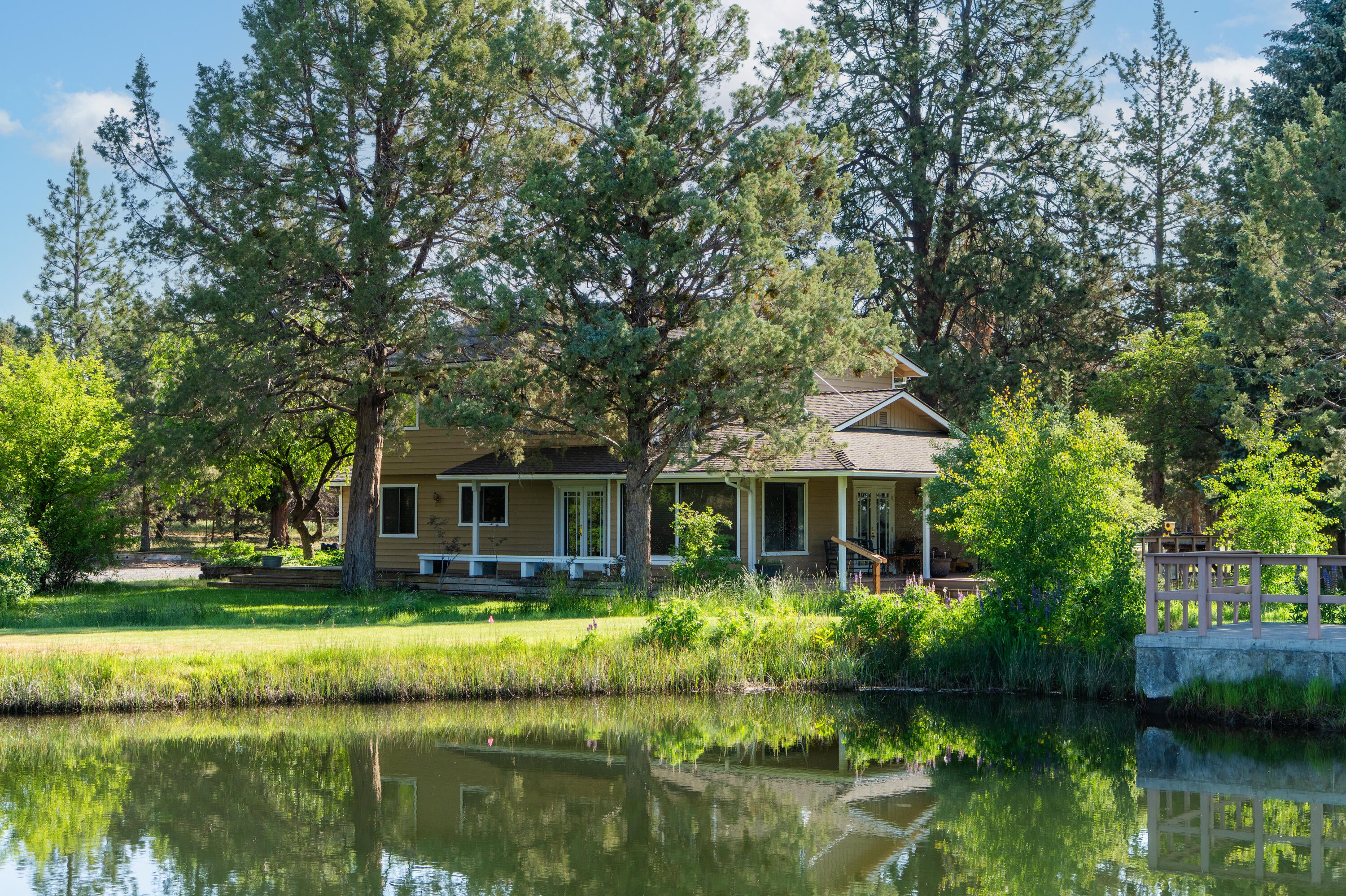 64950 Collins Road Bend, OR 97703 - Photo 80 of 87 155