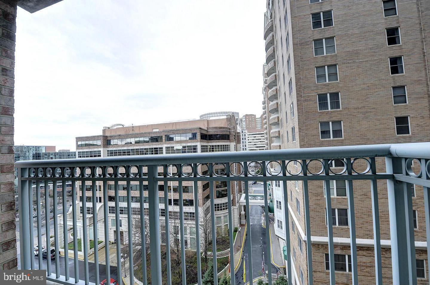 851 North Glebe Road, Unit 909 Arlington, VA 22203 - Photo 16 of 21