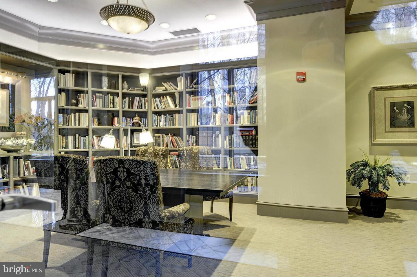 851 North Glebe Road, Unit 909 Arlington, VA 22203 - Photo 18 of 21