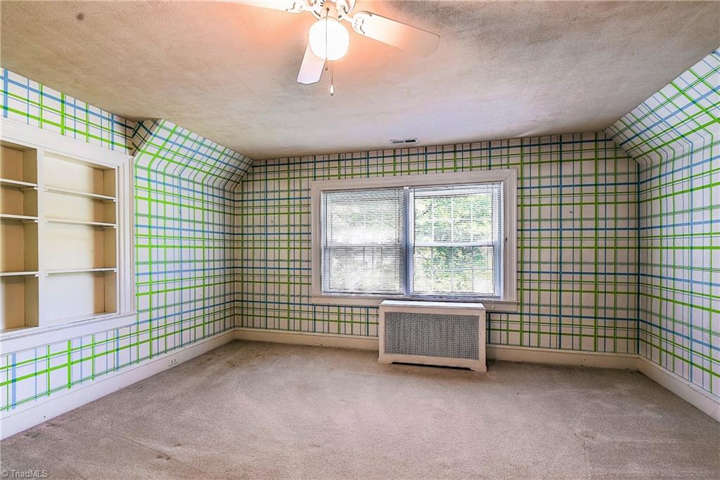 419 Roslyn Road Winston-Salem, NC 27104 - Photo 11 of 16 Gallery Image 11