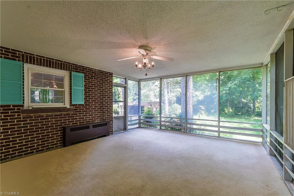 419 Roslyn Road Winston-Salem, NC 27104 - Photo 6 of 16 Gallery Image 6